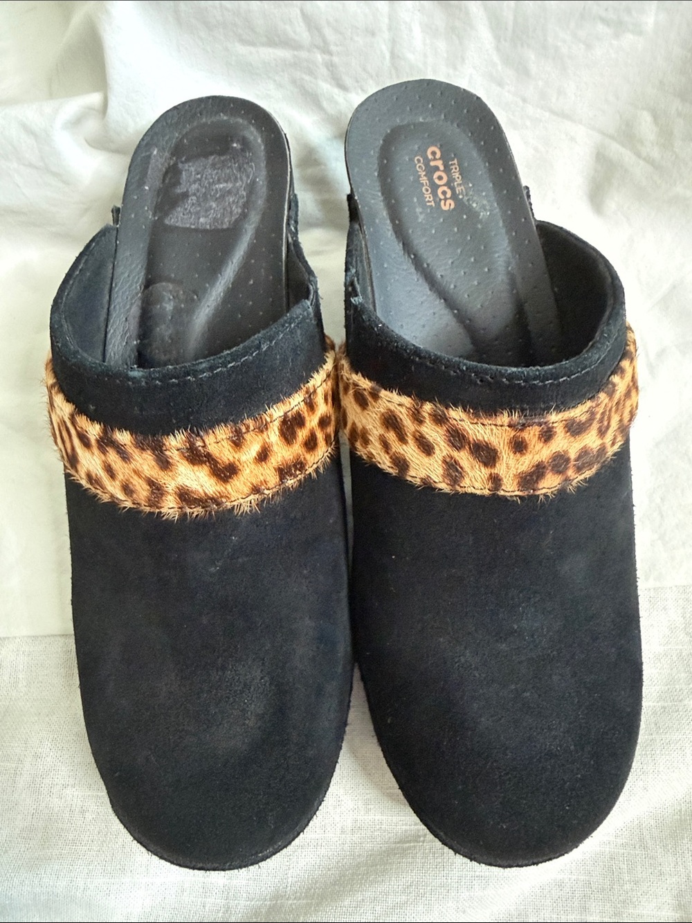 Crocs Sarah Black Suede Leopard Print Clogs Mules Size 7